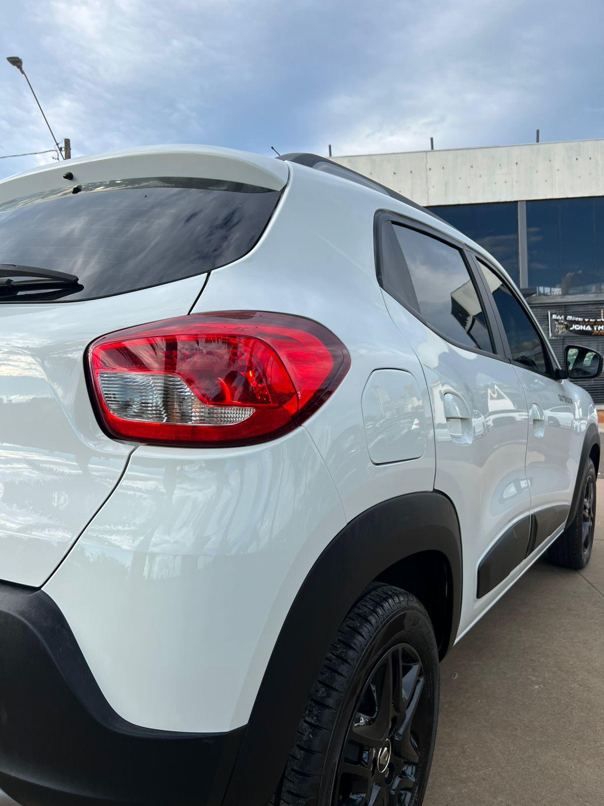 WhatsApp Image 2025-12-03 at 17.48.31 (2)