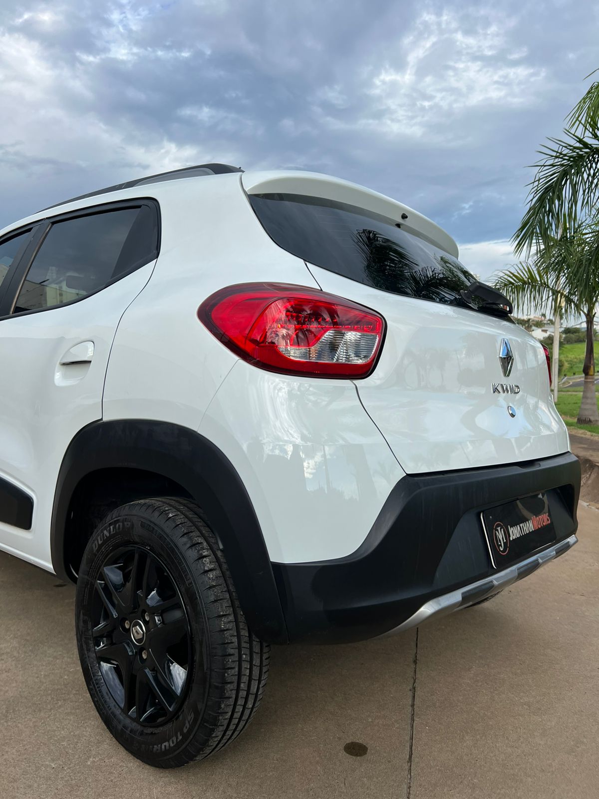 WhatsApp Image 2025-12-03 at 17.48.31