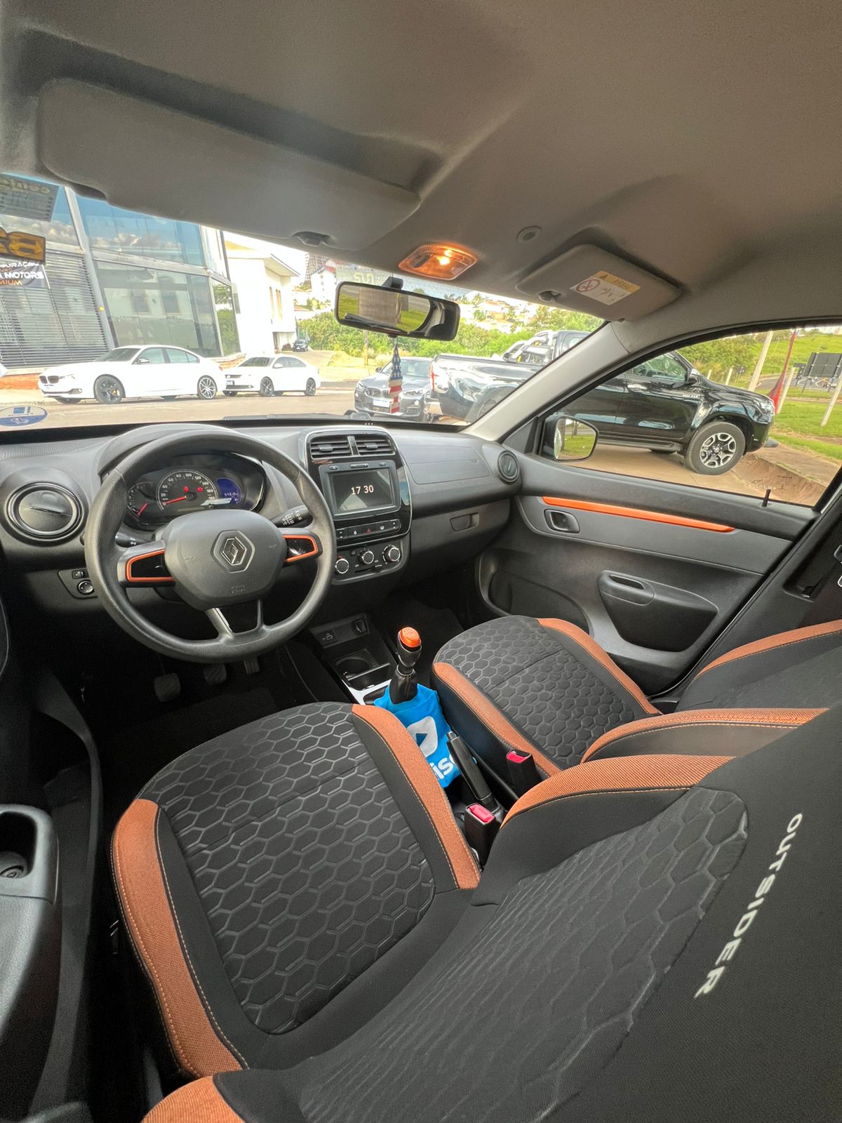 WhatsApp Image 2025-12-03 at 17.48.32